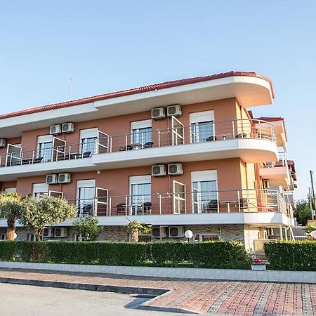 Denis Studios And Apartments Паралія-Катерініс Екстер'єр фото